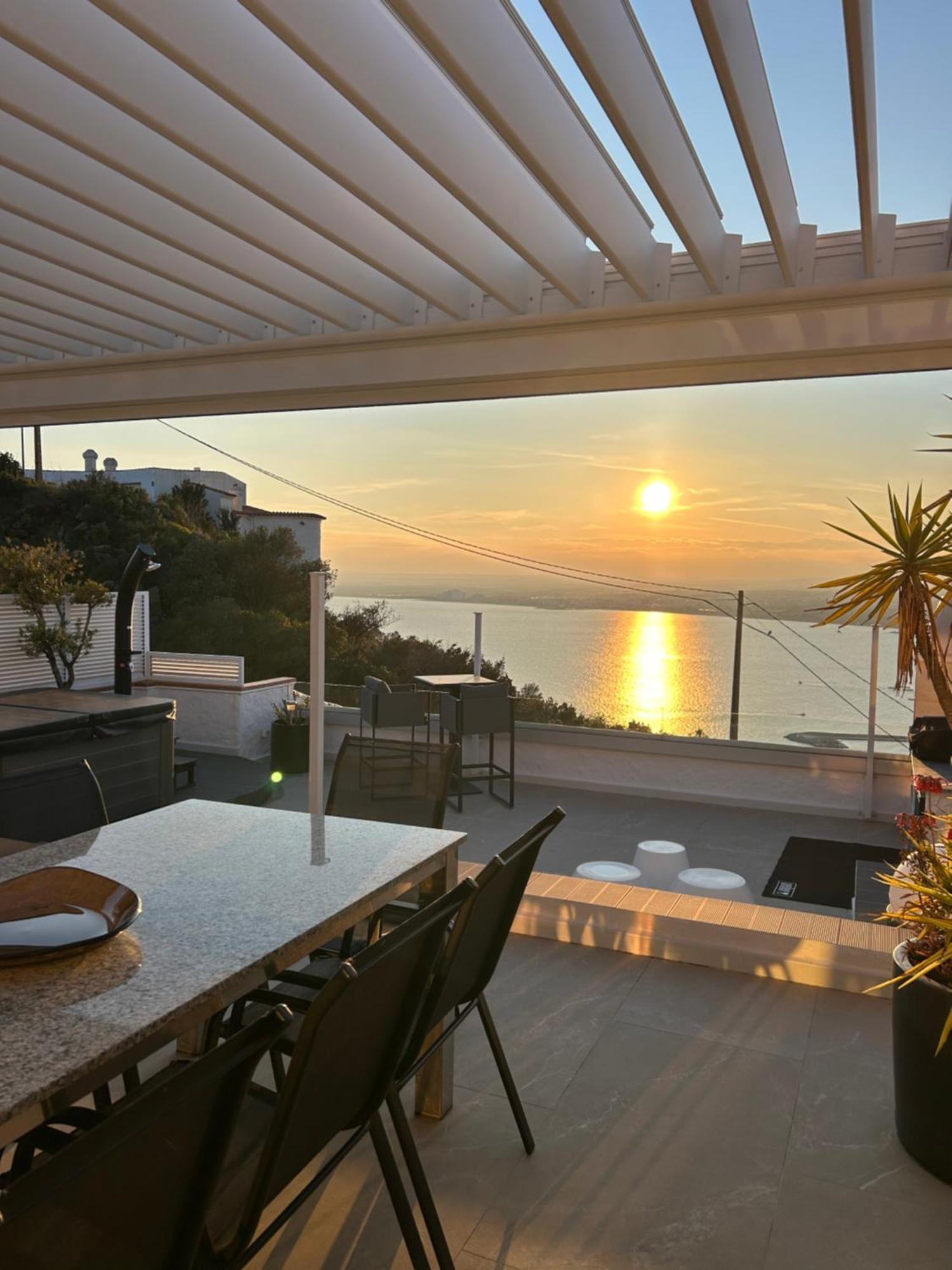 Appartement Duplex Rosas Avec Terrasse Magnifique Jacuzzi Vue Mer エクステリア 写真