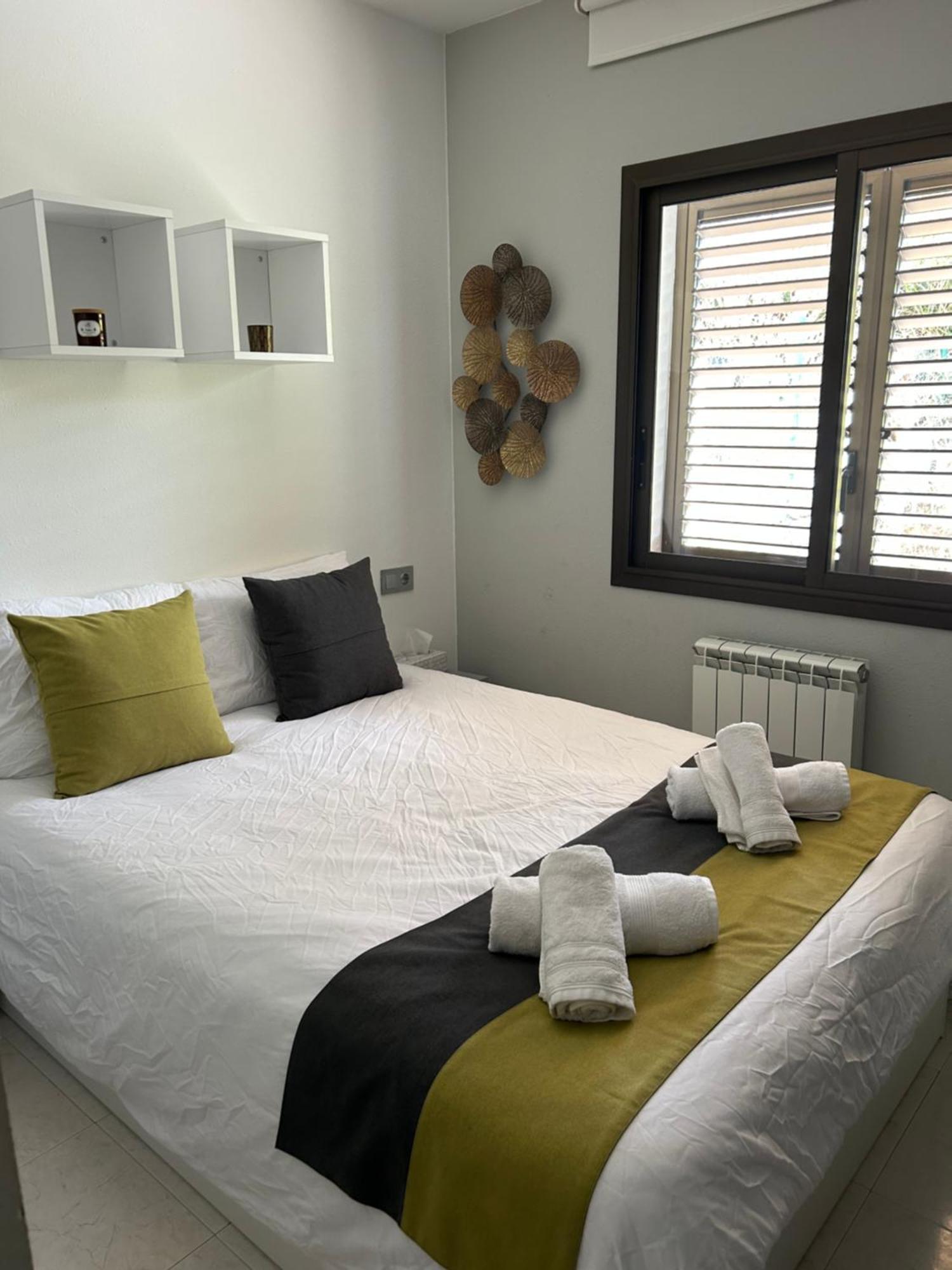 Appartement Duplex Rosas Avec Terrasse Magnifique Jacuzzi Vue Mer エクステリア 写真